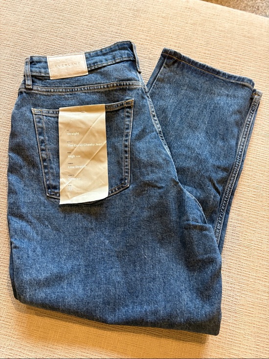 Everlane Denim - Everlane Blue Straight Curvy Cheeky Jeans